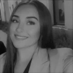 Stella chargée des relations entreprises
