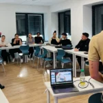 service relations entreprises de suptertiaire qui accompagne les étudiants dans leur recherche